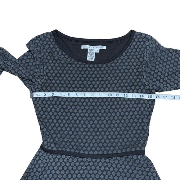 MAX STUDIO Gray Textured Knit Jersey Fit & Flare Dress SMALL - Picture 5 of 10